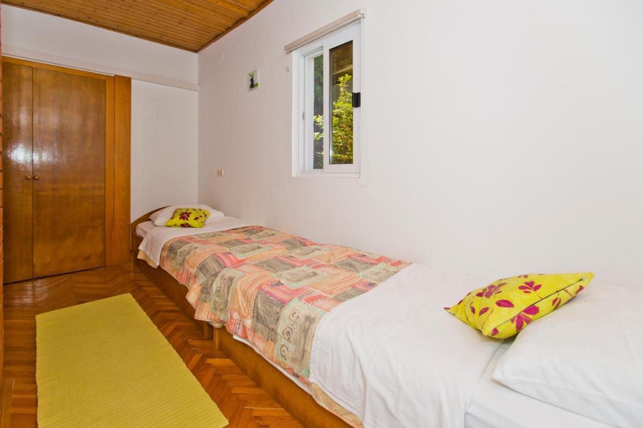 Villa Mateljan Zastražišće Екстериор снимка