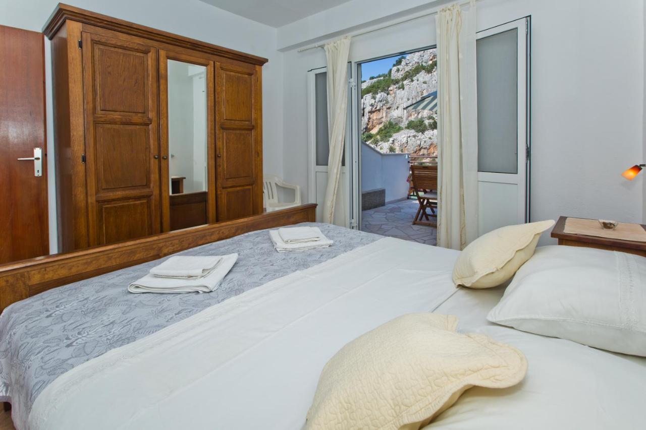 Villa Mateljan Zastražišće Екстериор снимка
